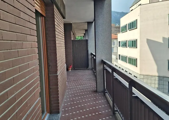 Apartment Centre Nhe Lecco